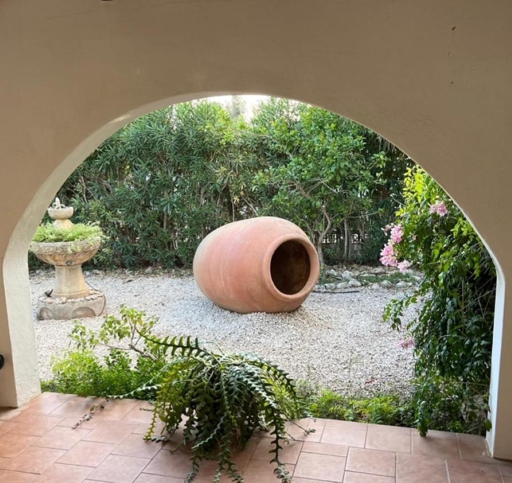 Villa Cecylia エス・カヌテルス エクステリア 写真